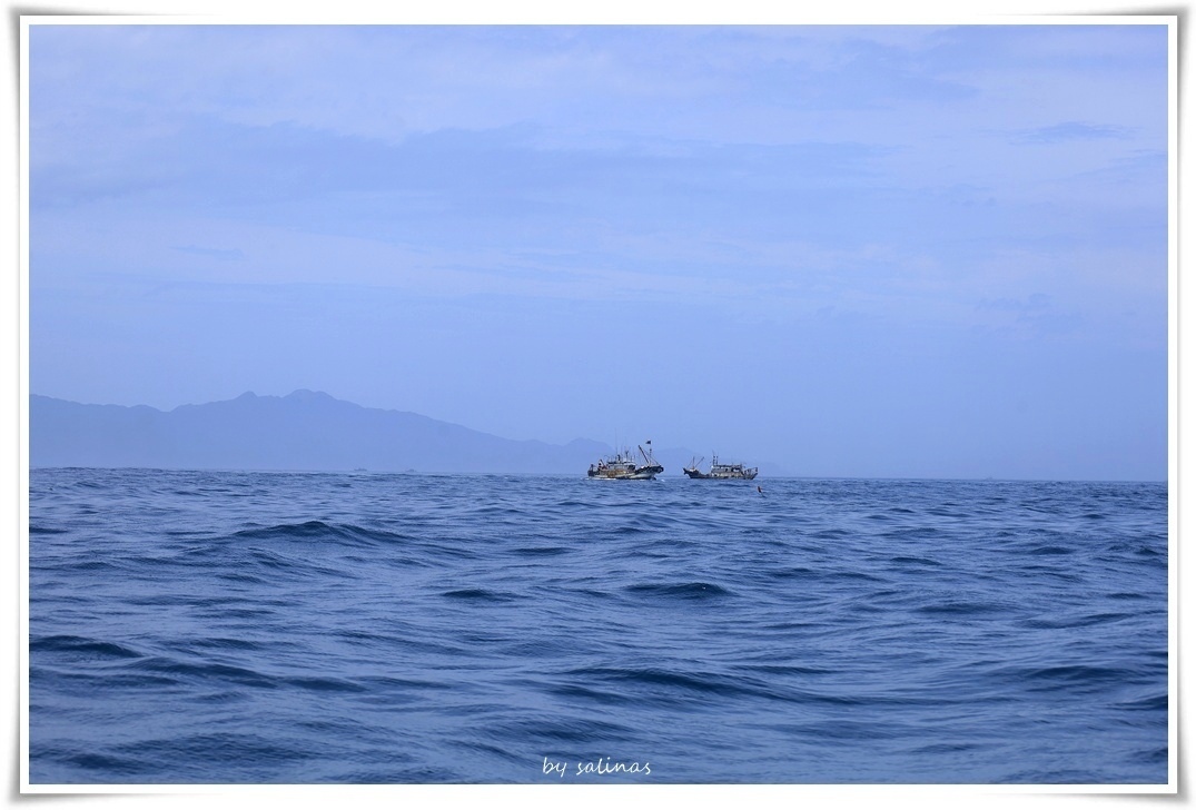 烏石港|海上