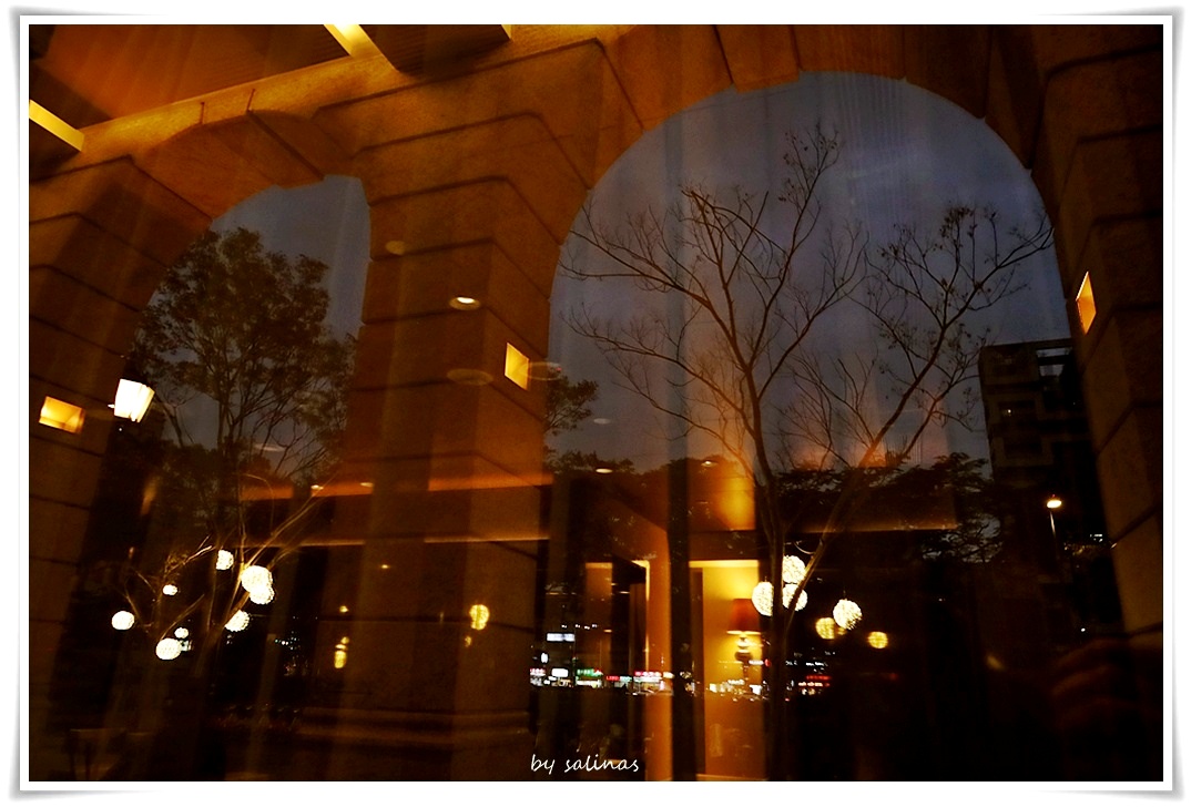 聖誕來台北|倒影